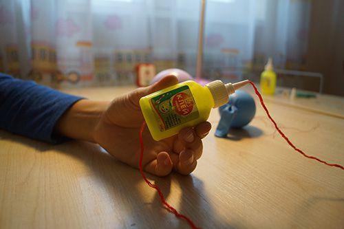 Протягиваем нить через пузырек